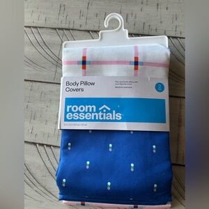 Room Essentials Body Pillow Cover Set
